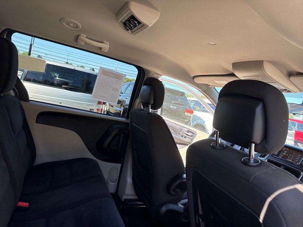 2017 Dodge Grand Caravan Image 25
