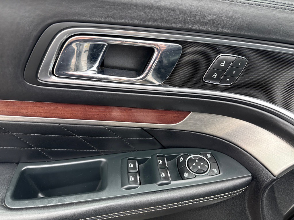 2018 Ford Explorer Image 6