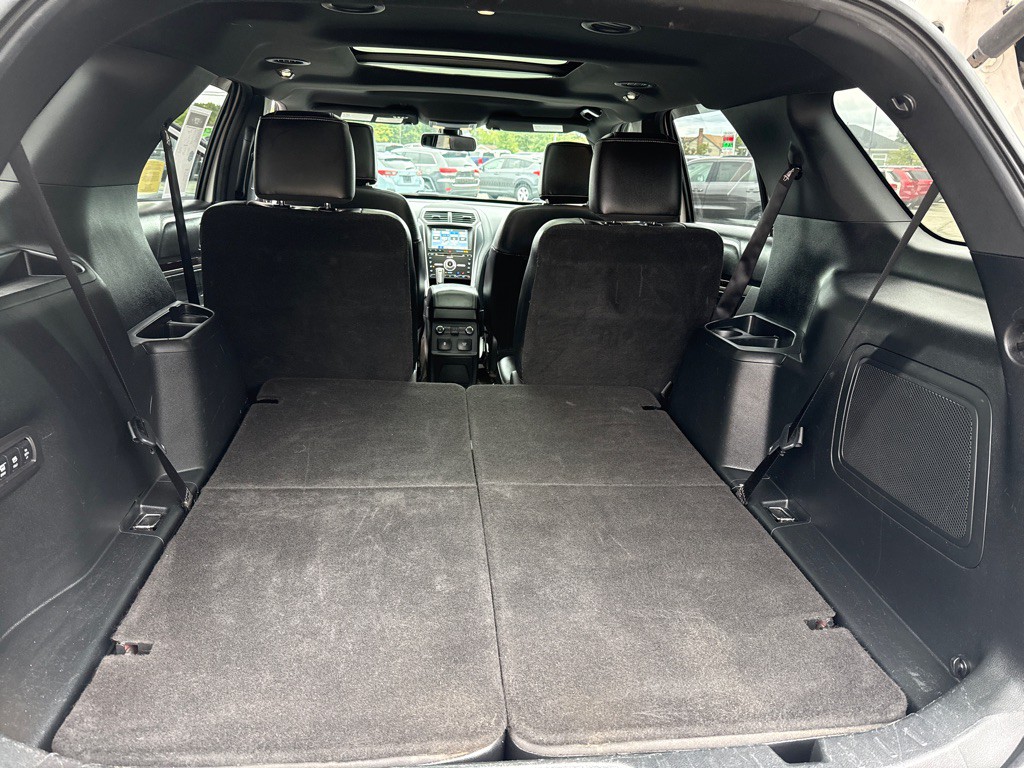 2018 Ford Explorer Image 32
