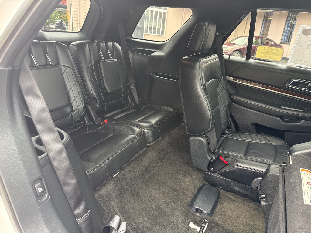 2018 Ford Explorer Image 34