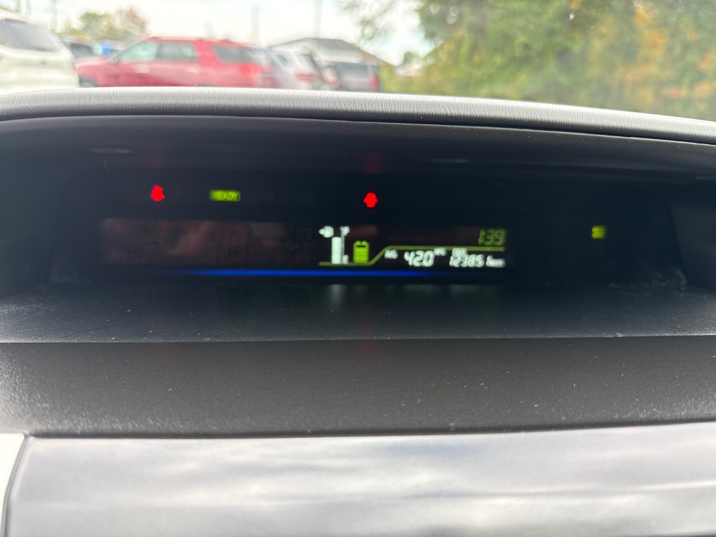 2012 Toyota Prius Image 14