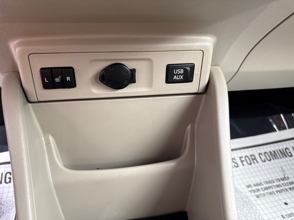 2012 Toyota Prius Image 15