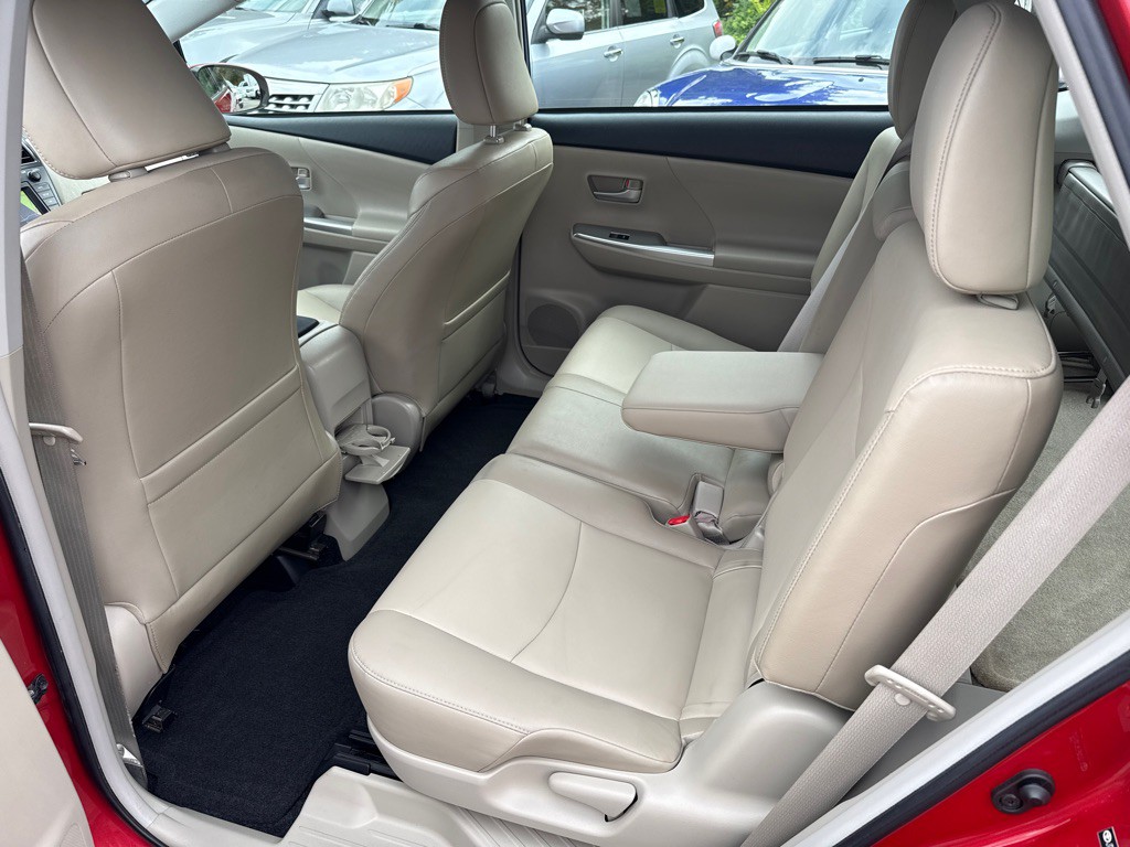 2012 Toyota Prius Image 19