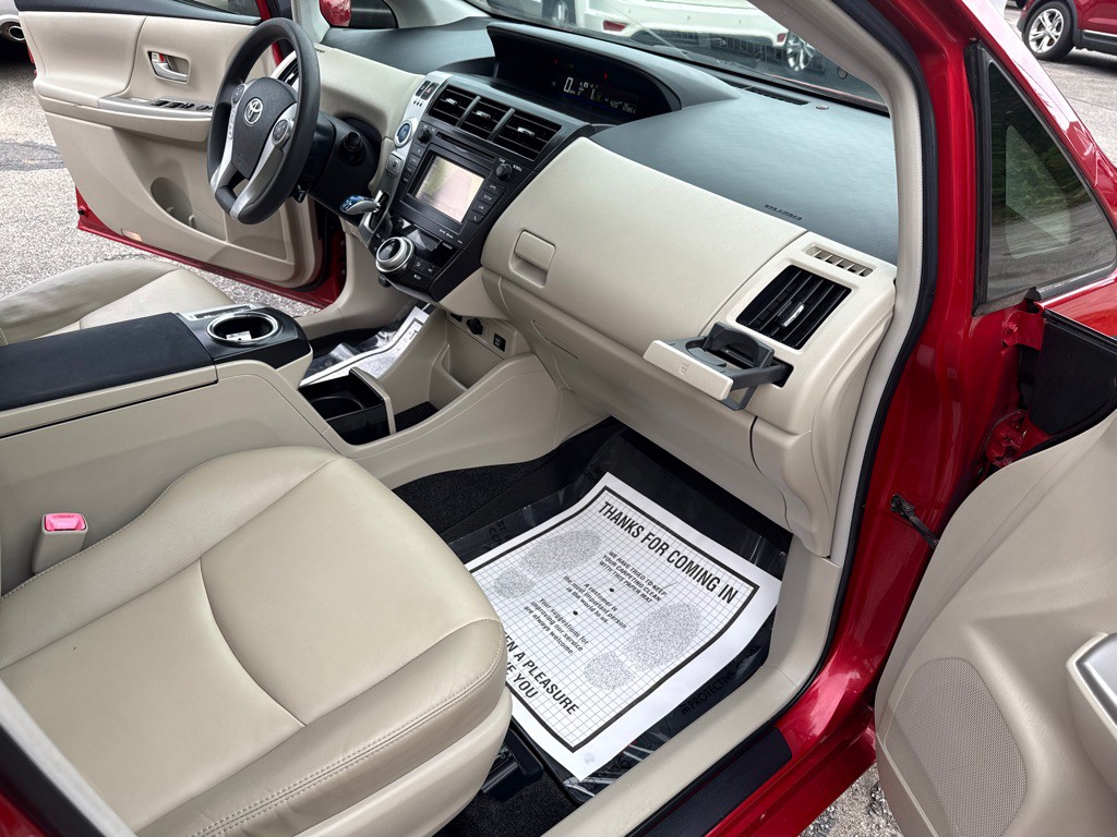 2012 Toyota Prius Image 26