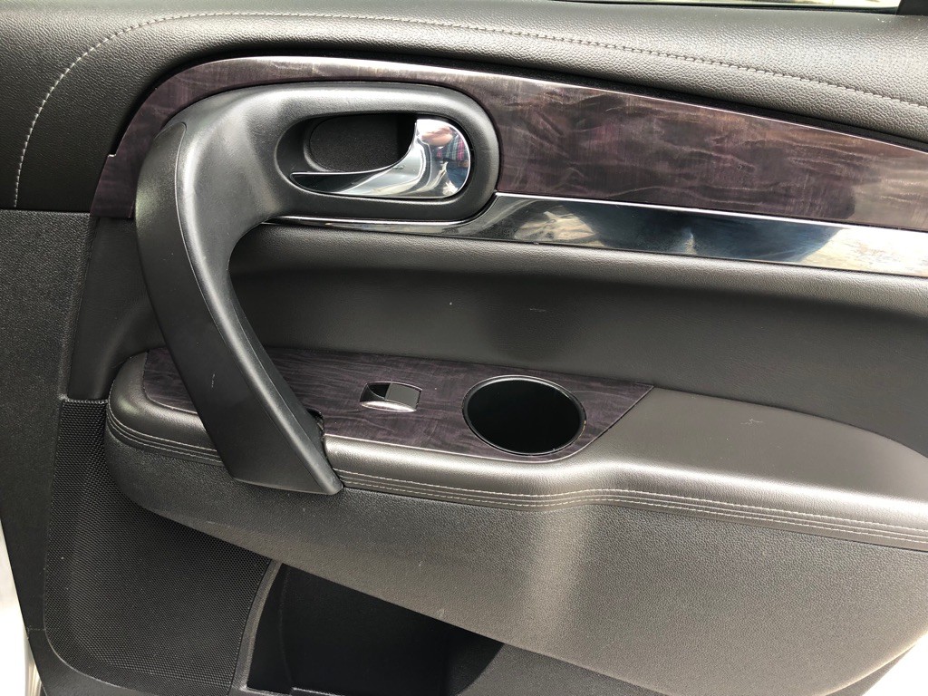 2016 Buick Enclave Image 31