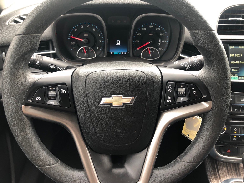 2016 Chevrolet Malibu Image 13