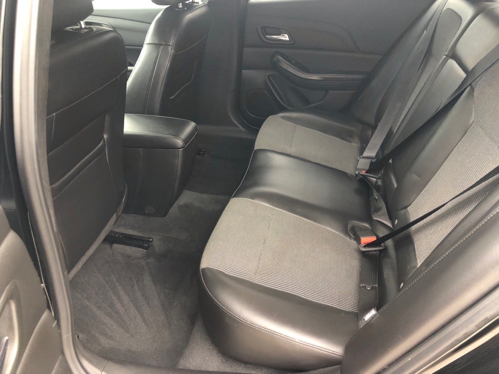 2016 Chevrolet Malibu Image 21