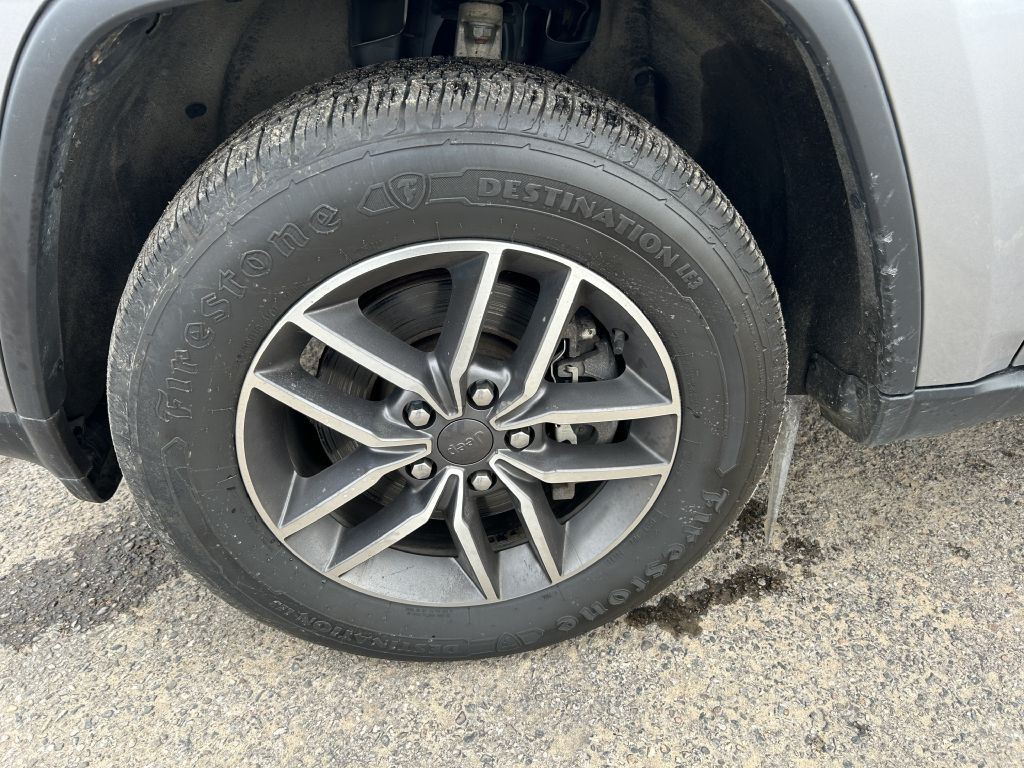 2021 Jeep Grand Cherokee Image 8
