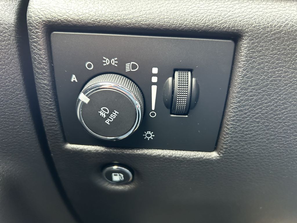 2021 Jeep Grand Cherokee Image 19