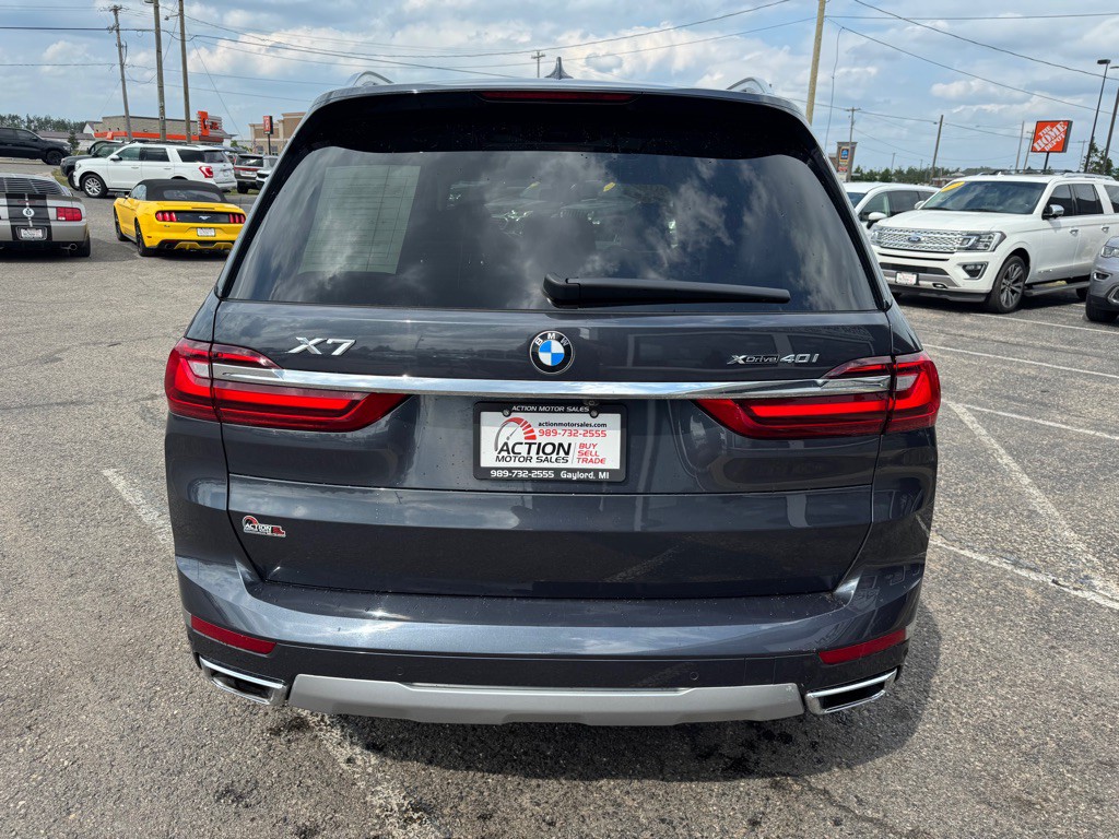 2020 BMW X7 Image 4