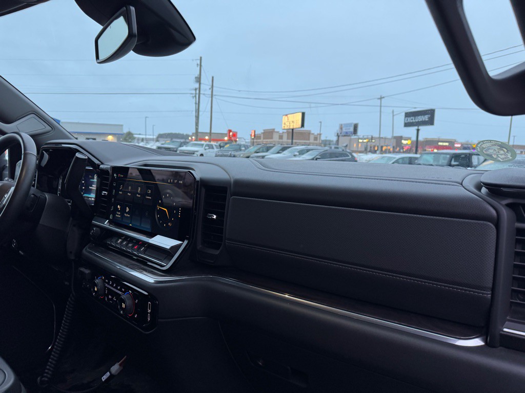 2024 Chevrolet Silverado 1500 Image 43