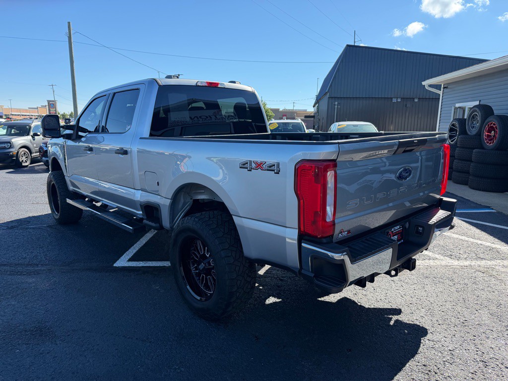 2023 Ford F-250 Image 3
