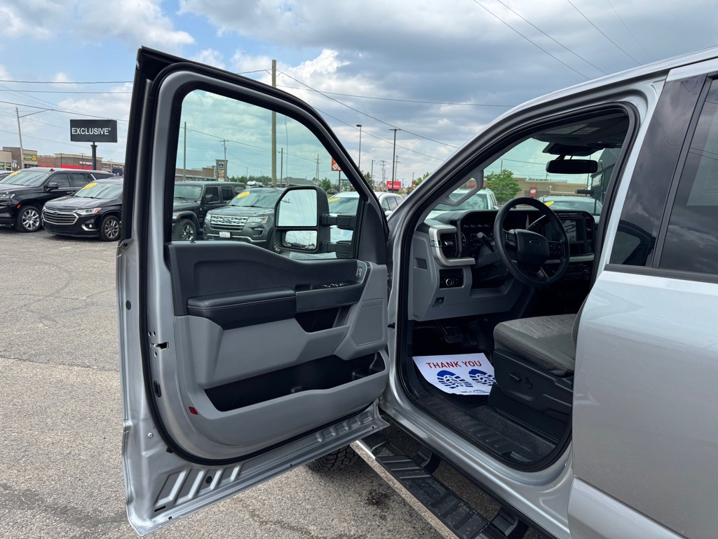 2023 Ford F-250 Image 11