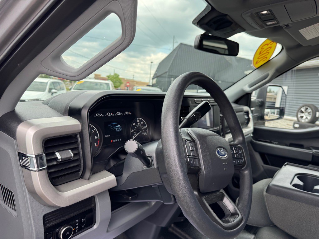 2023 Ford F-250 Image 15