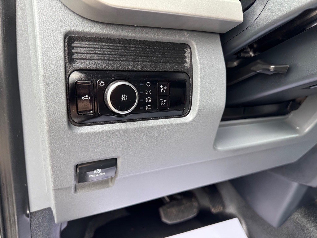 2023 Ford F-250 Image 18