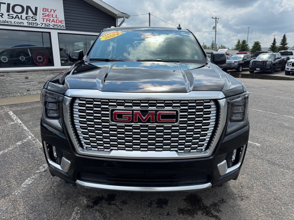 2024 GMC Yukon Image 8