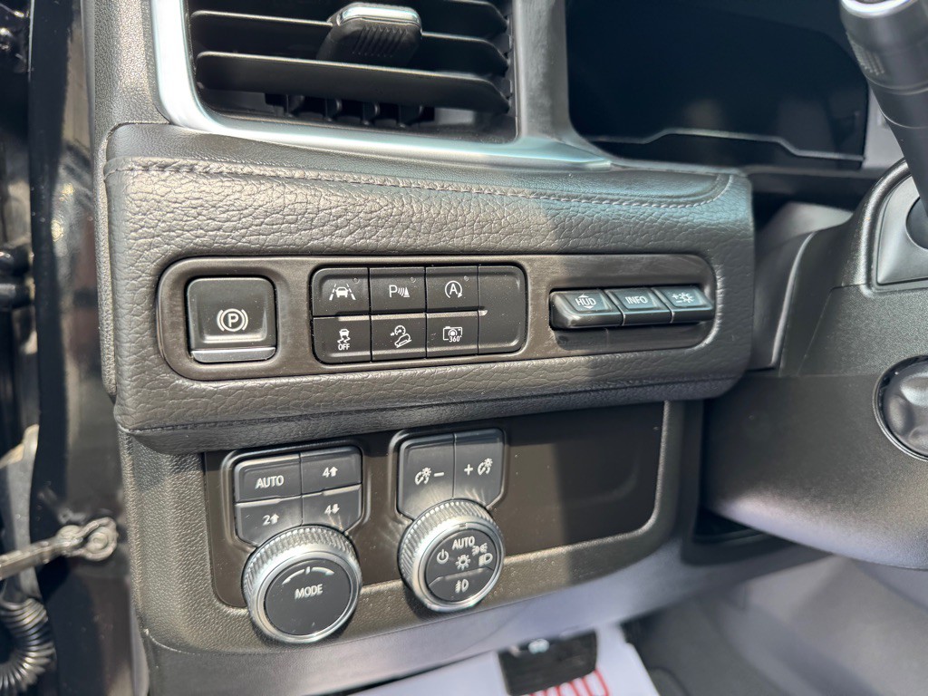 2024 GMC Yukon Image 16