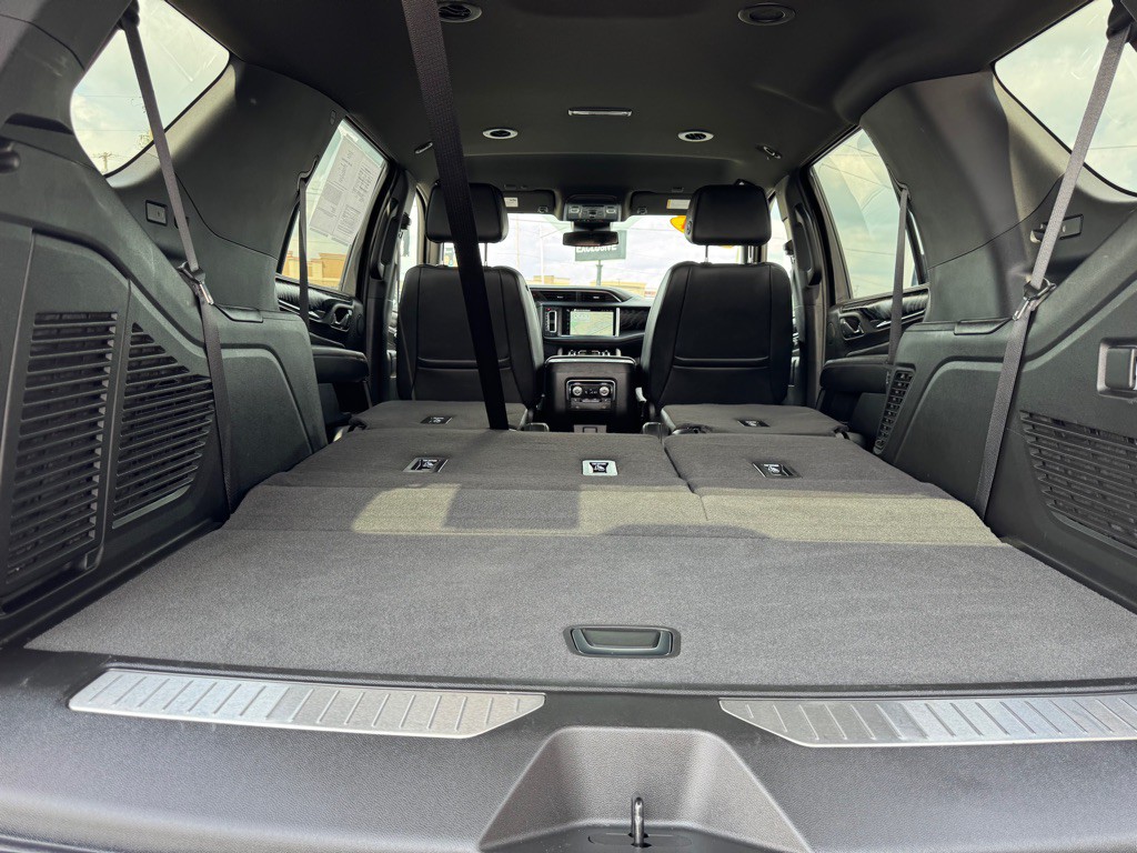 2024 GMC Yukon Image 43