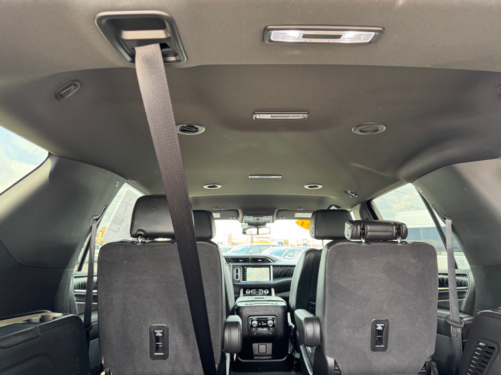 2024 GMC Yukon Image 45