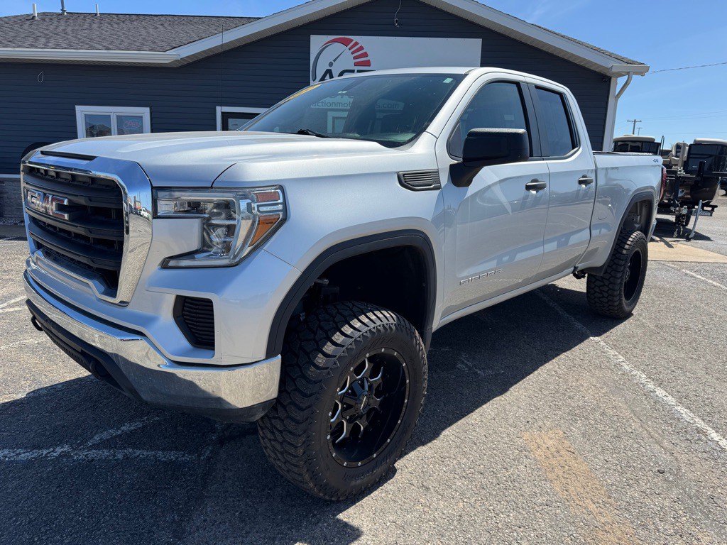 2020 GMC Sierra Image 1