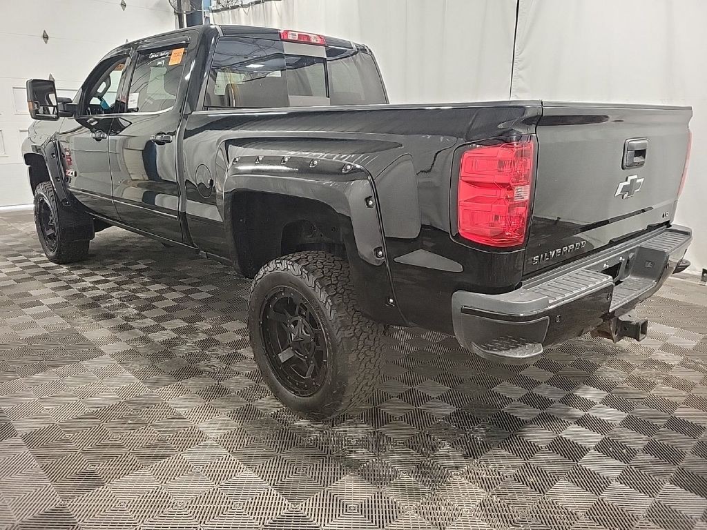 2016 Chevrolet Silverado 1500 Image 2