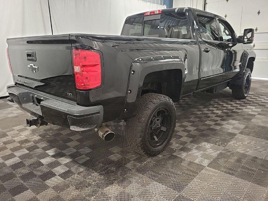 2016 Chevrolet Silverado 1500 Image 3