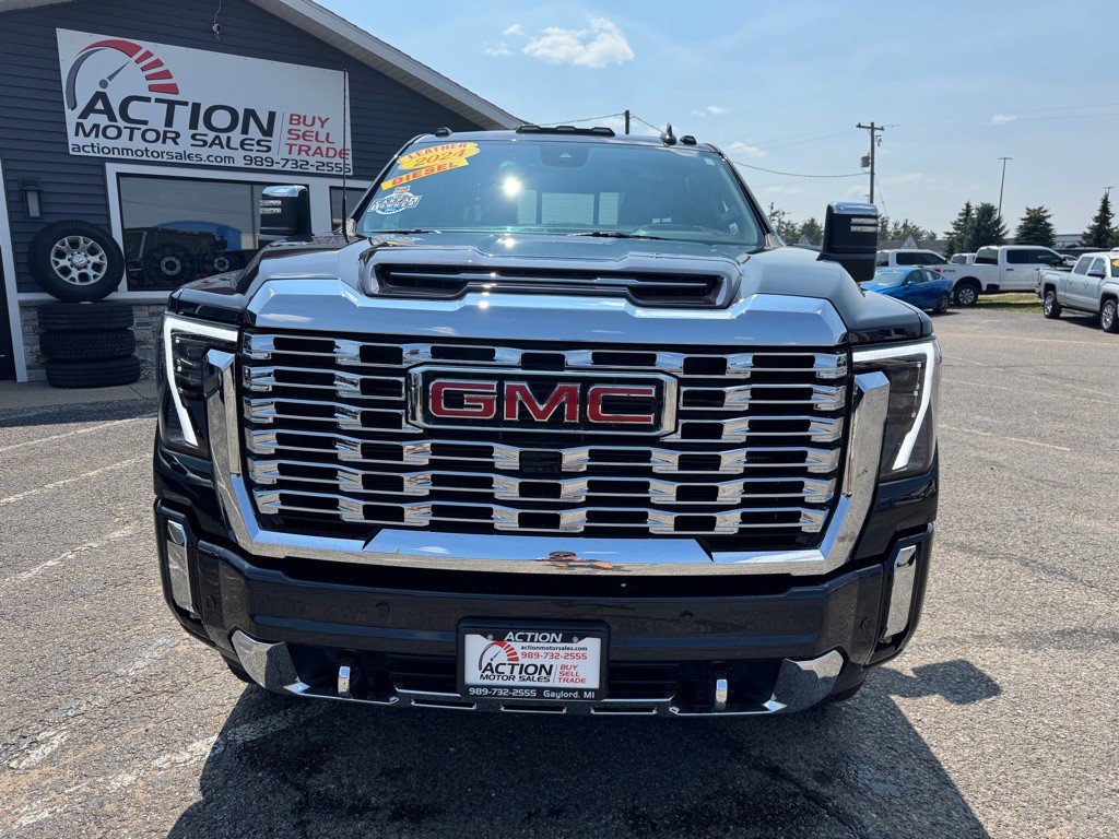 2024 GMC Sierra Image 8