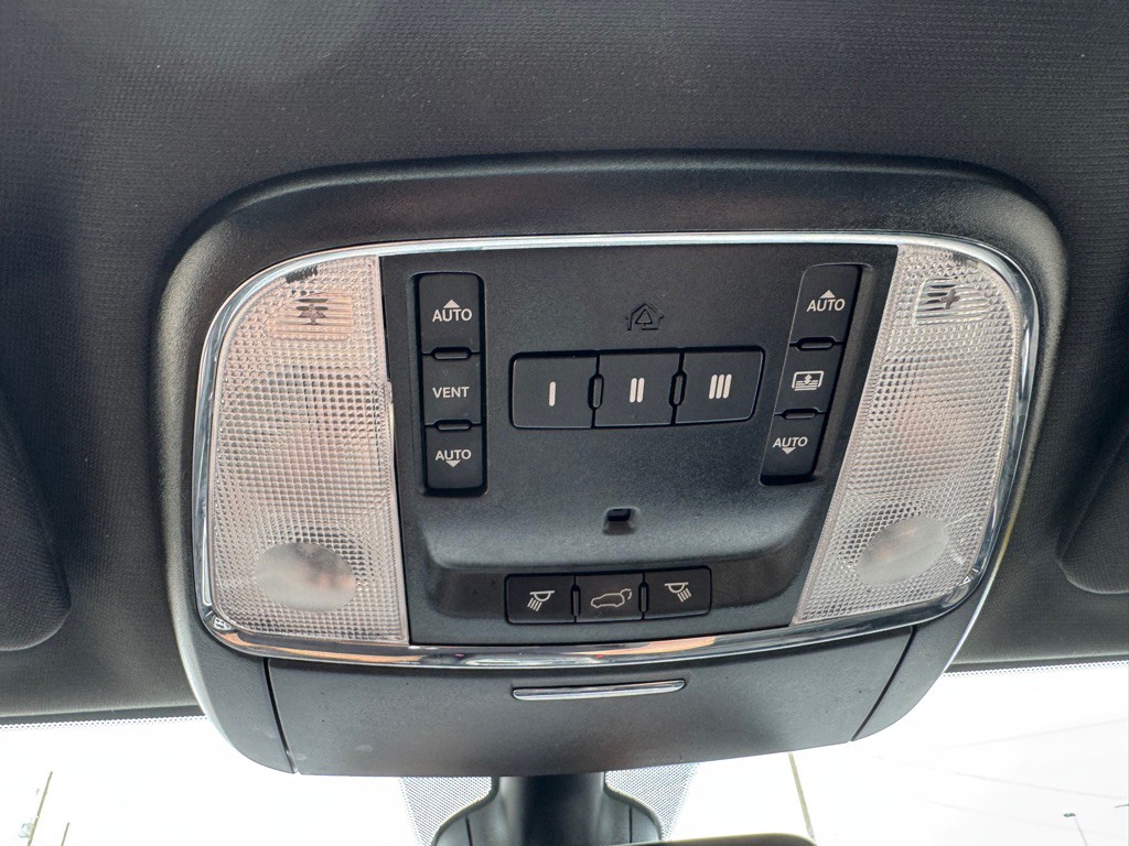2018 Jeep Grand Cherokee Image 25