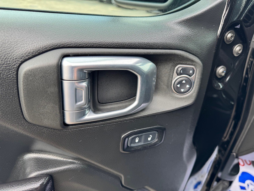 2021 Jeep Wrangler Unlimited Image 15