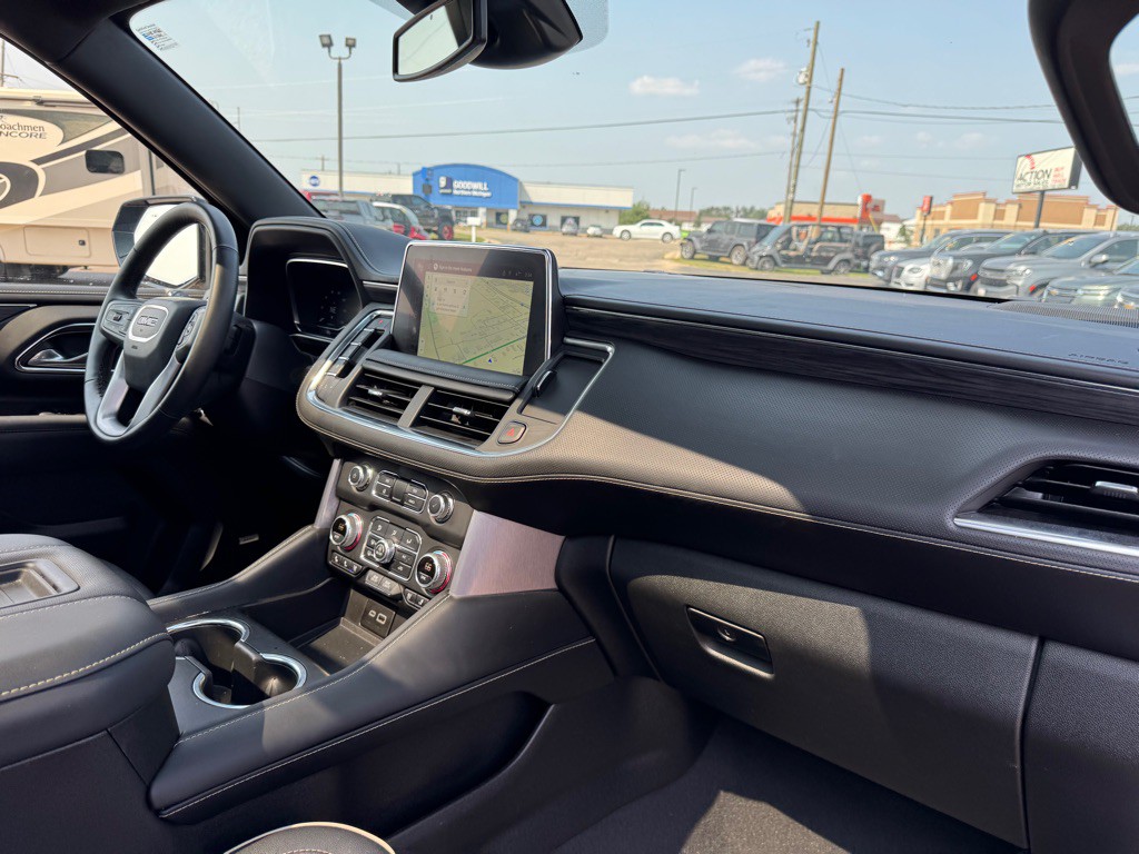 2024 GMC Yukon Image 33