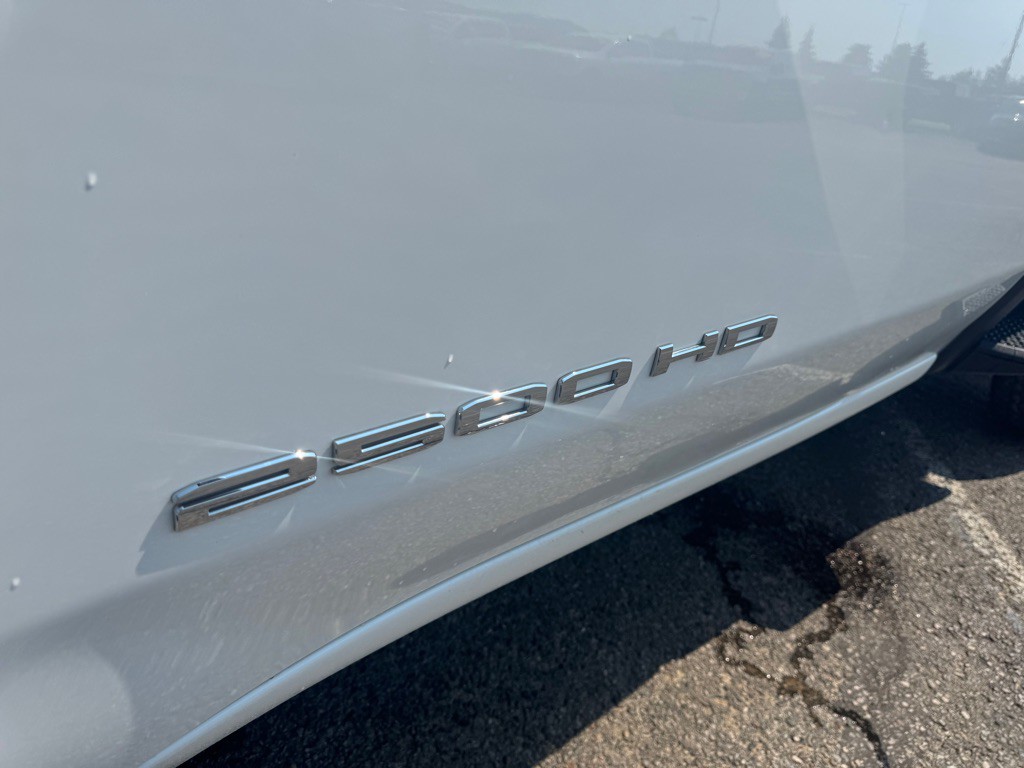 2020 GMC Sierra Image 11