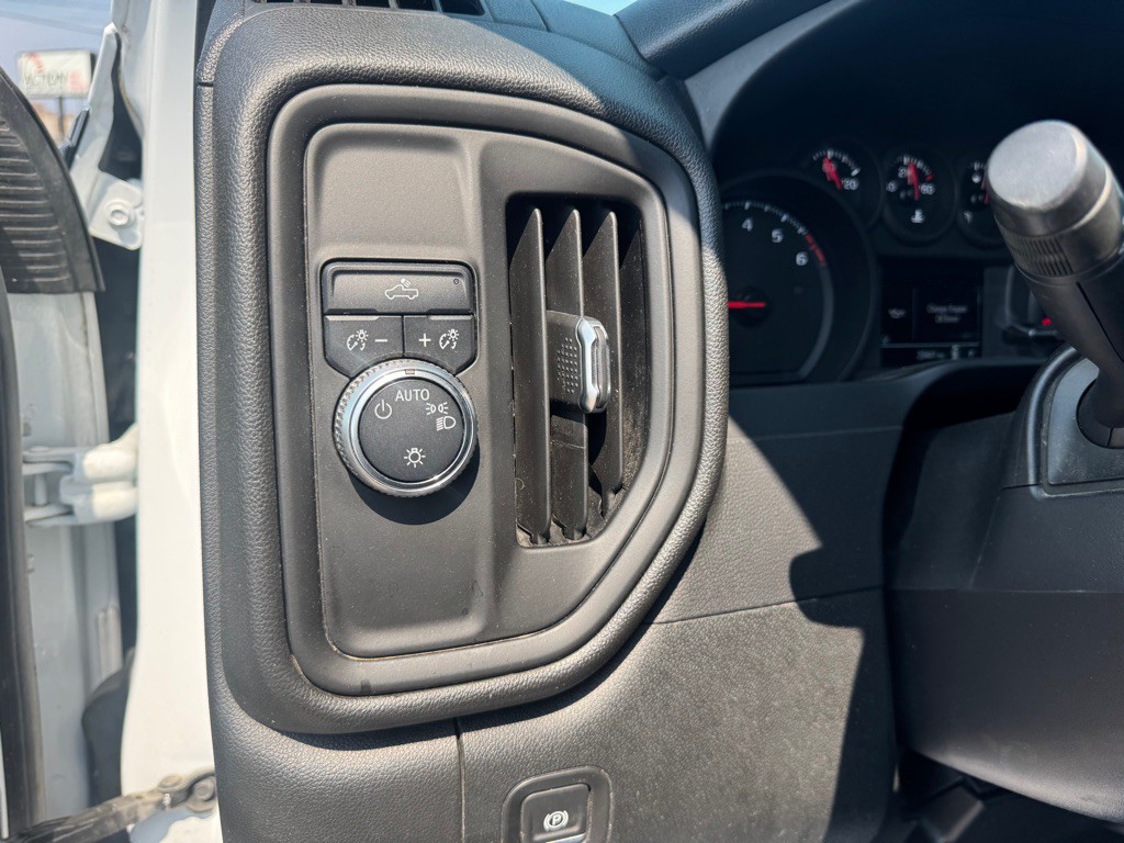 2020 GMC Sierra Image 13
