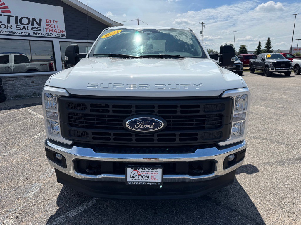 2023 Ford F-350 Image 8