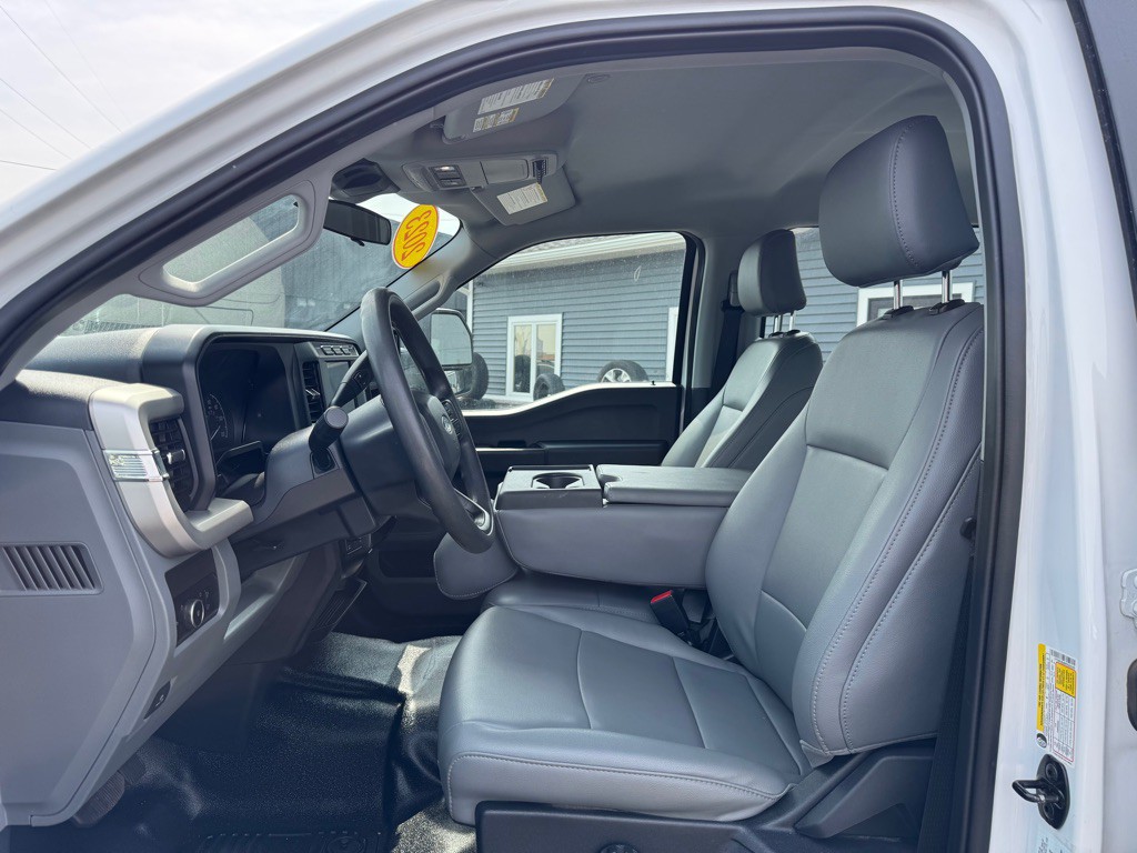 2023 Ford F-350 Image 13