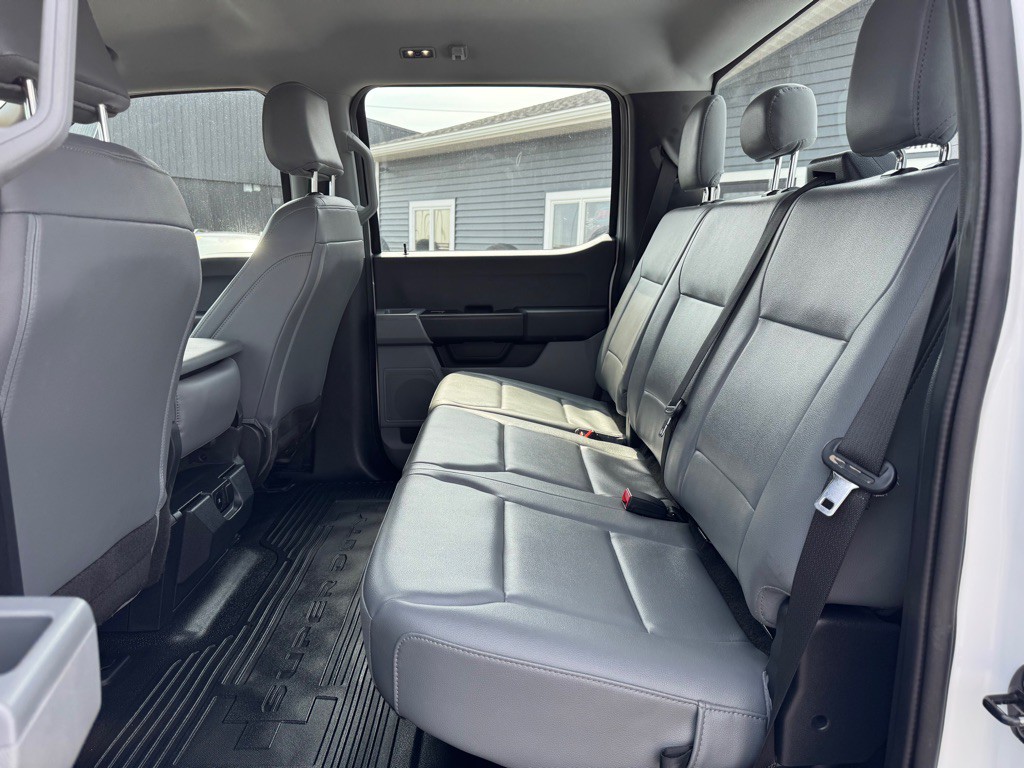 2023 Ford F-350 Image 41