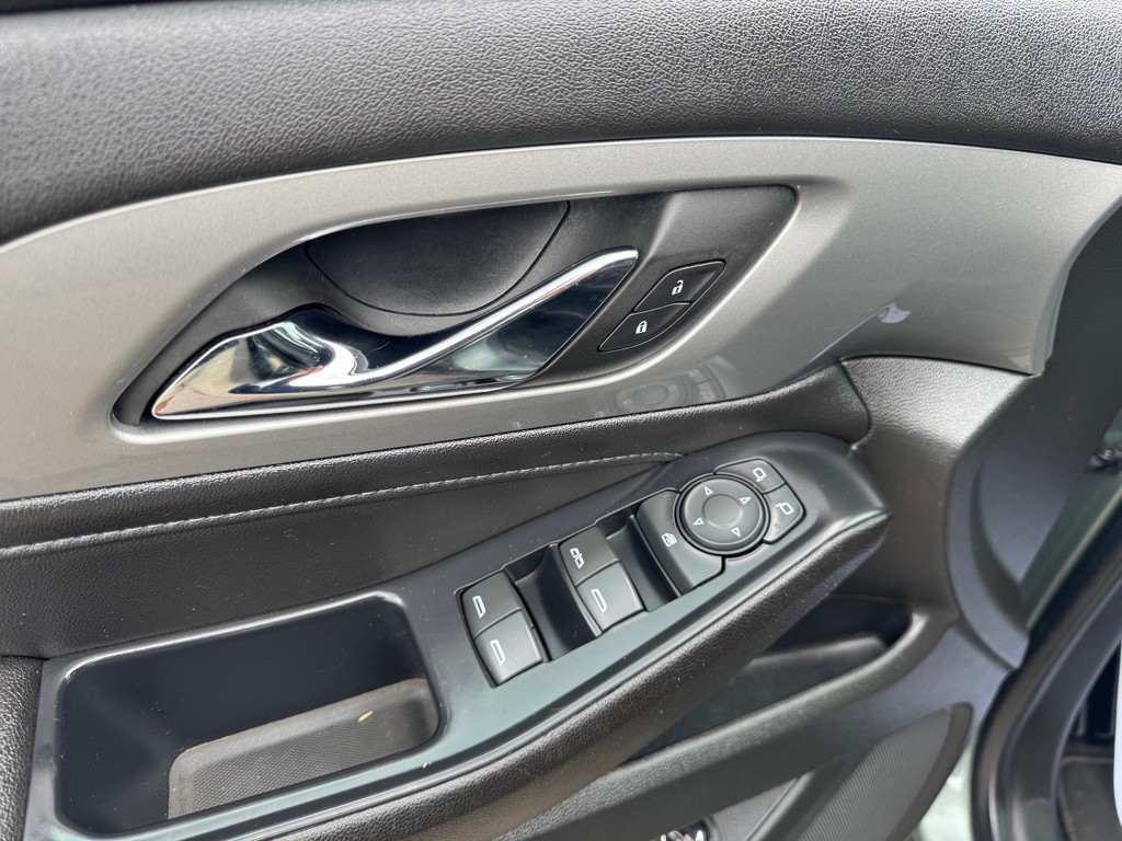 2022 Chevrolet Traverse Image 12