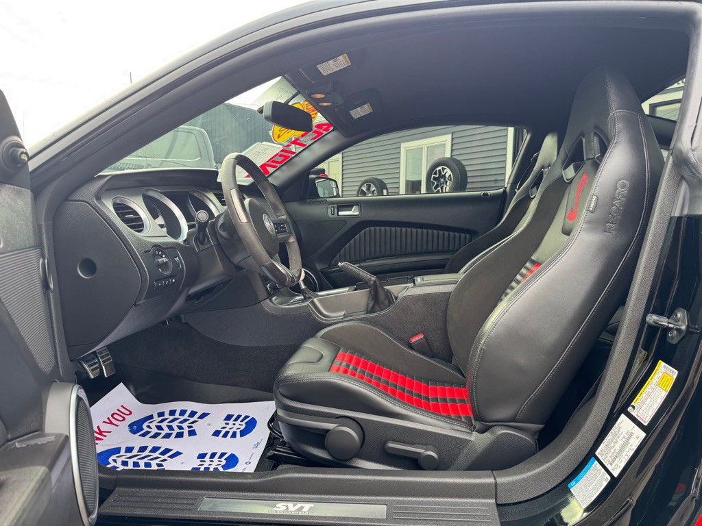 2013 Ford Mustang Image 15