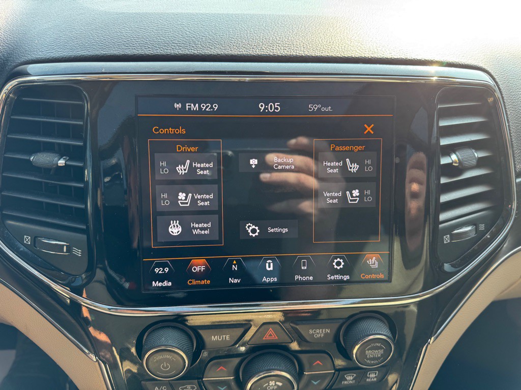 2020 Jeep Grand Cherokee Image 24