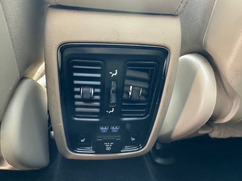 2020 Jeep Grand Cherokee Image 38