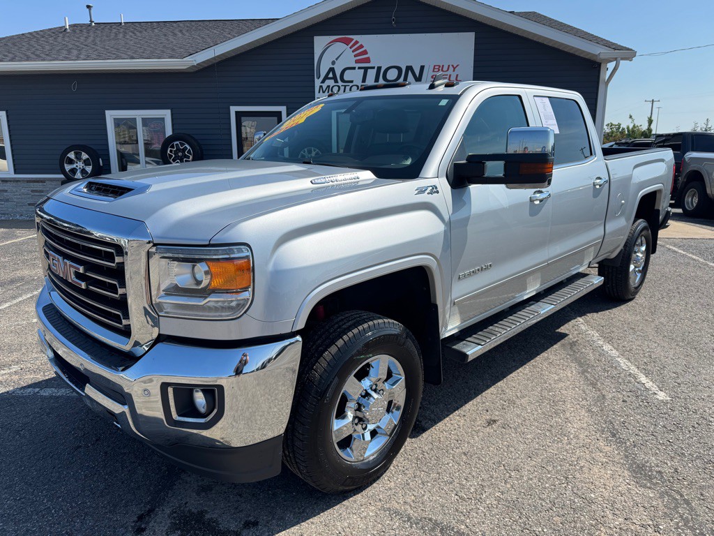 2017 GMC Sierra Image 1