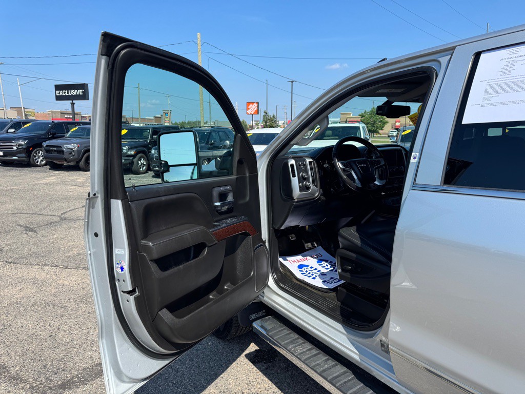 2017 GMC Sierra Image 13