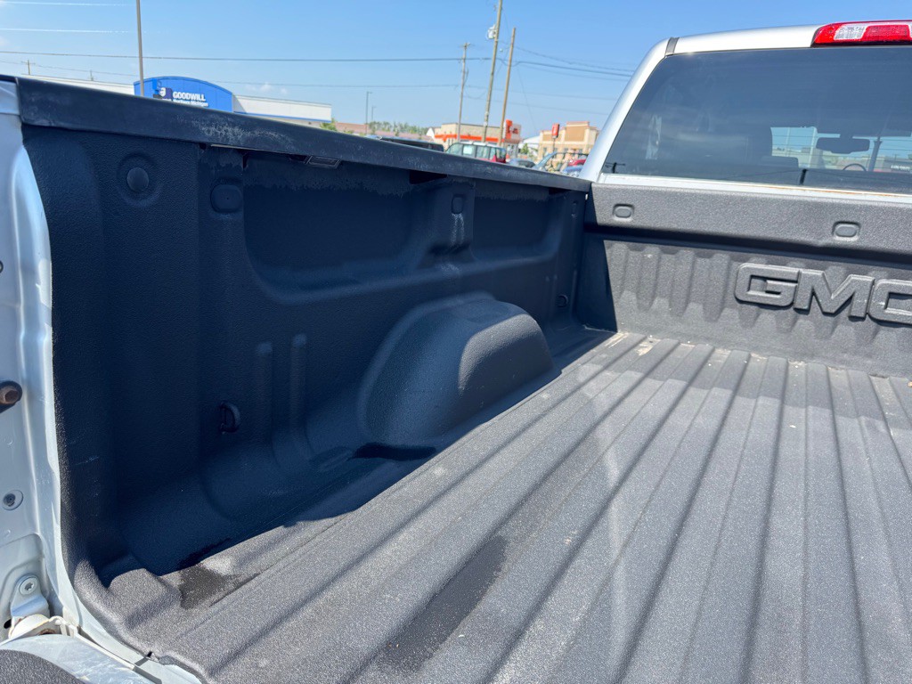 2017 GMC Sierra Image 43