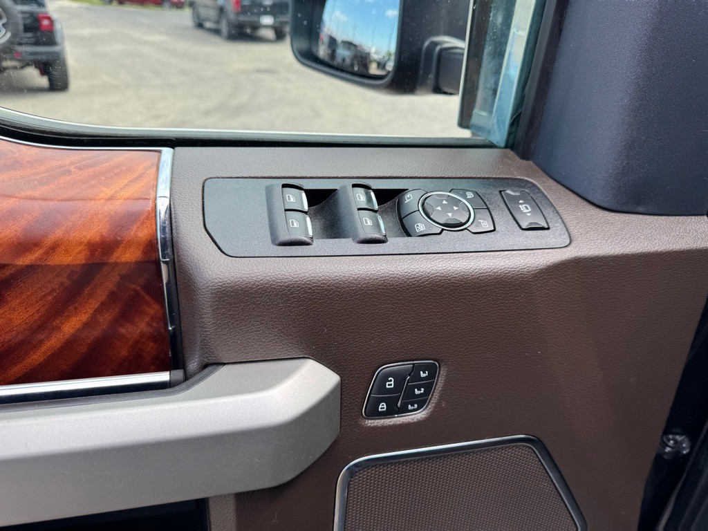 2022 Ford F-250 Image 13