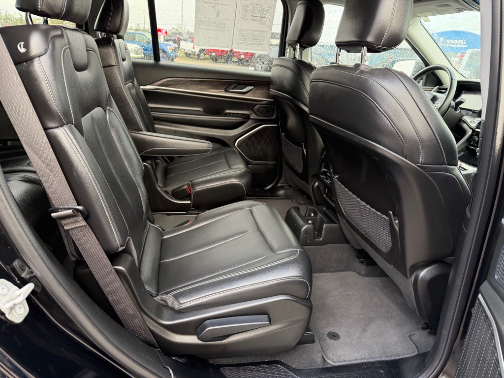 2023 Jeep Grand Cherokee Image 31