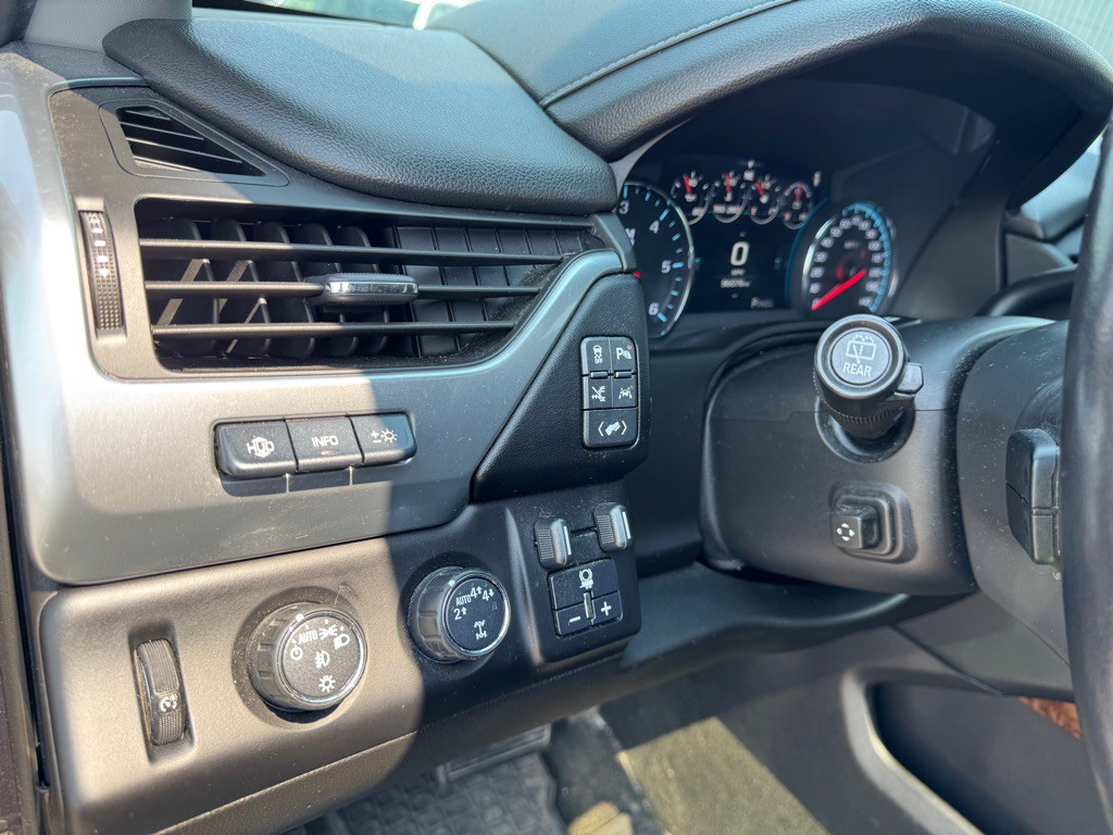 2017 Chevrolet Tahoe Image 14