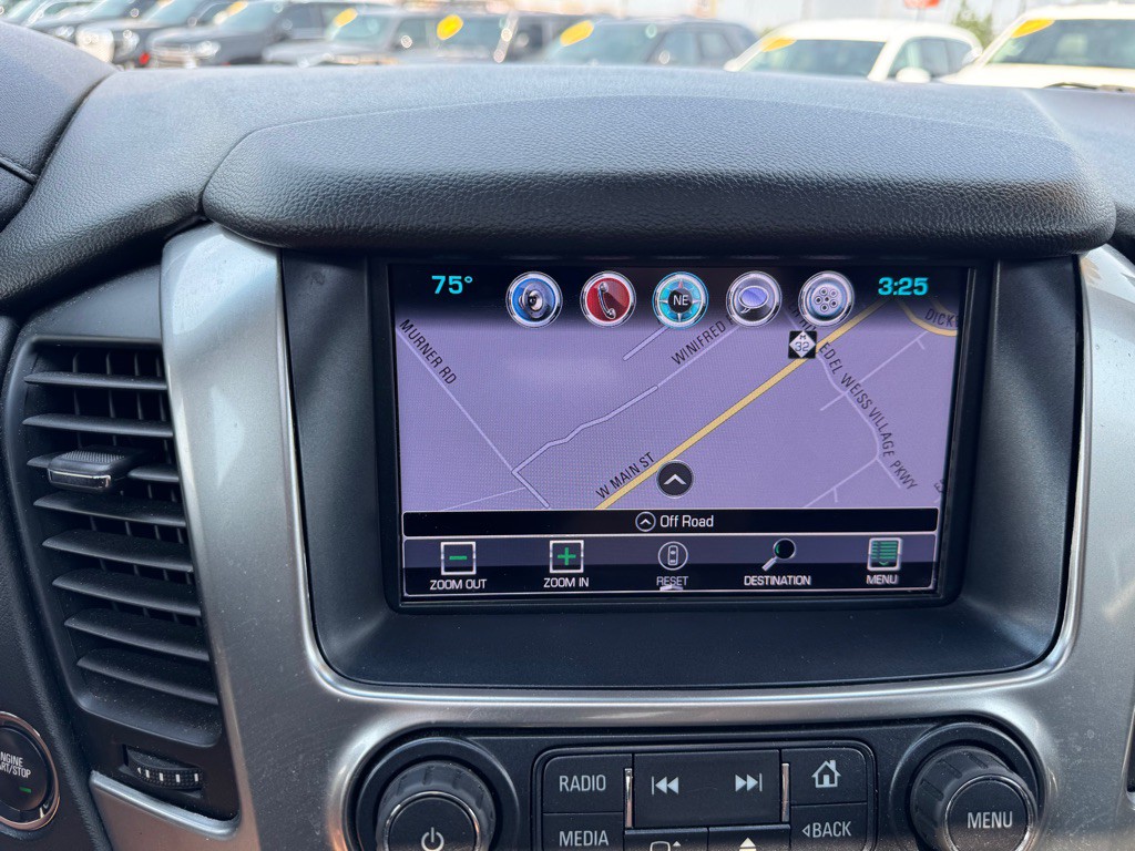 2017 Chevrolet Tahoe Image 21