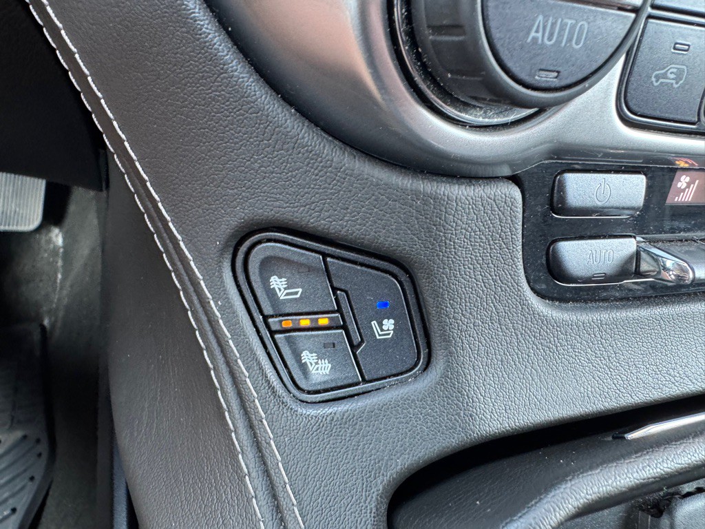 2017 Chevrolet Tahoe Image 25
