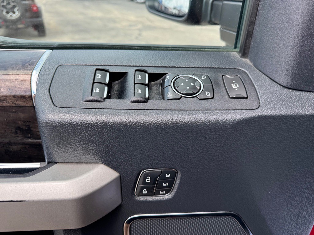 2022 Ford F-250 Image 13