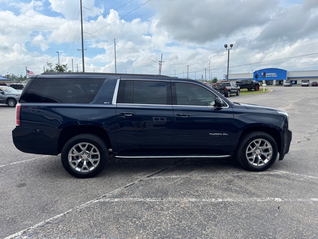 2020 GMC Yukon Image 6