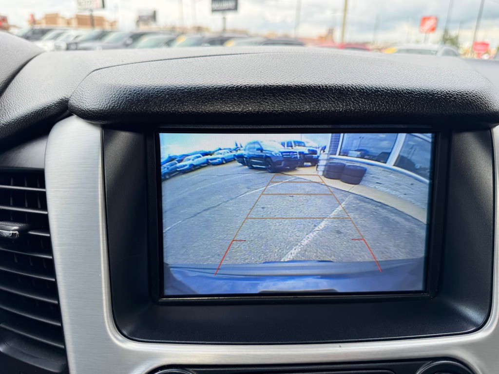 2020 GMC Yukon Image 25